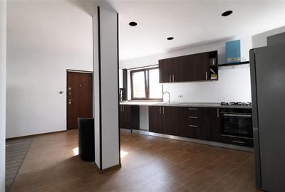 Apartament cu 3 camere decomandat în Dancu