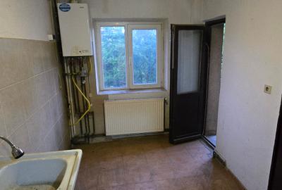 Calea Rahovei. Sector 5. Bloc 1986 | Etaj 3/4 | Centrală proprie - 6
