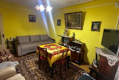 Apartament cu 3 camere, decomandat, zona Dacia - 2