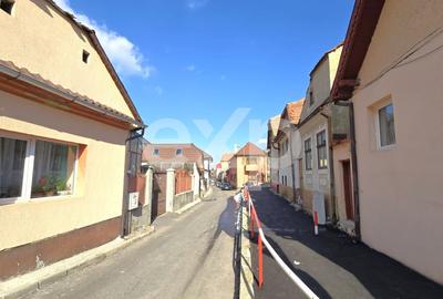 Casă cu potențial în Schei – cu front la două străzi | Strada Egalității - 5