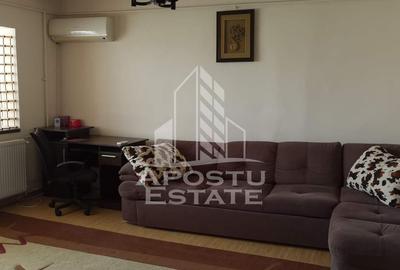 Apartament cu 2 camere decomandat în Badea Cârțan
