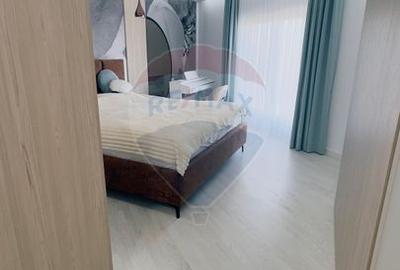 Proprietate premium în Filiași, locuință de lux cu spații comerciale - 30