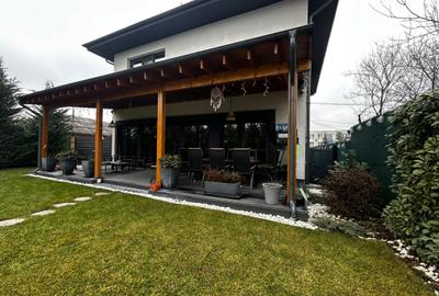 Casă individuală cu 5 camere în Odăi