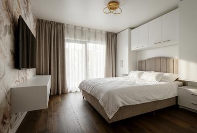 Apartament cu 3 camere decomandat în Titan