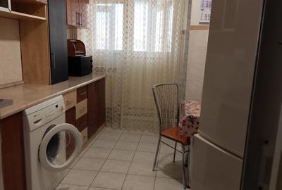 De închiriat apartament 3 camere decomandat – zona Port - 2
