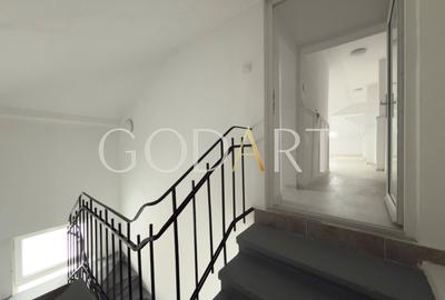 Vila spatioasa | Complet renovată | Central - 16