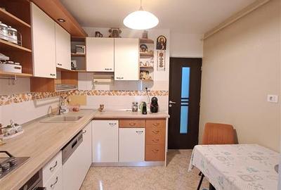 Vanzare apartament 3camere 2 bai - Nicolina - 4