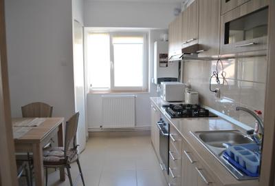 Apartament cu 2 camere decomandat, mobilat în Dacia