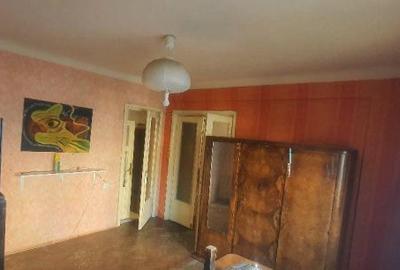 Apartament 3 camere Piata Sf. Vineri - 1