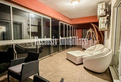 Vedere Frontala la Mare si Plaja la Picioare - Apartament cu Parcare Privata - 4