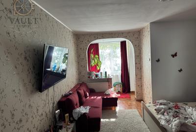 Garsonieră semidecomandată, mobilată în Costin Georgian