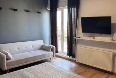 Apartament cu 2 camere decomandat în Universitate