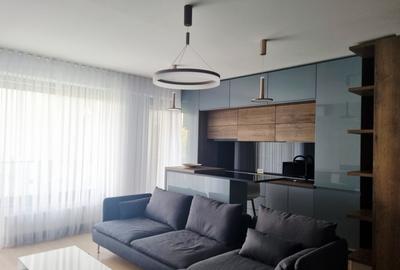 Apartament cu 2 camere decomandat, mobilat în Central