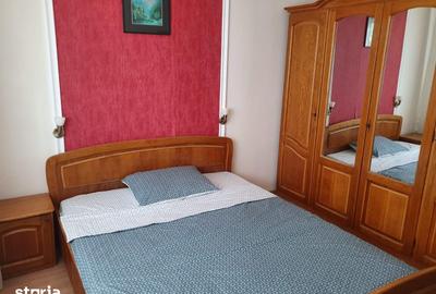 Apartament cu 3 camere decomandat în Dristor