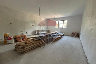 Vanzare Vila la gri Teren 800mp Lacul Mostistea - 15