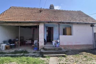GHERTENIȘ\ CASĂ 3 CAMERE  TEREN 4636 MP\ COMISION 0% - 8