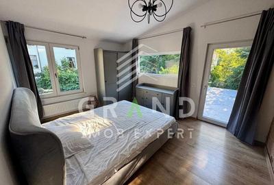 Apartament cu 3 camere decomandat, mobilat în Central