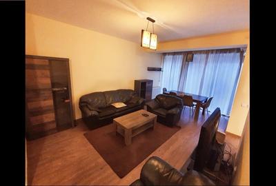 Apartament cu 4 camere semidecomandat, mobilat în Iancu Nicolae