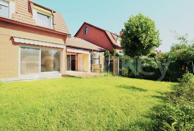 Duplex cu 6 camere în Iancu Nicolae