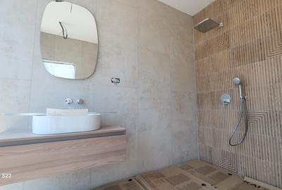 Vilă Modernă P+2E în Pipera – Spațiu, Confort și Terasa Panoramică - 1