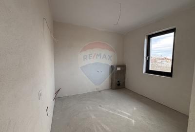 Casă / Vilă cu 4 camere de vânzare - 12