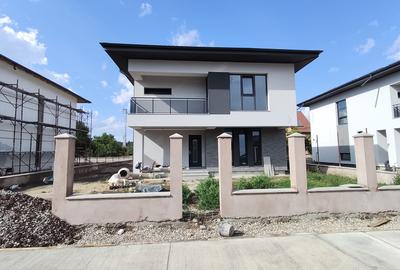 FARA COMISIOANE Vila TOP cu 5 camere 3 bai P+1 cu 2 placi beci mare la cheie - 34