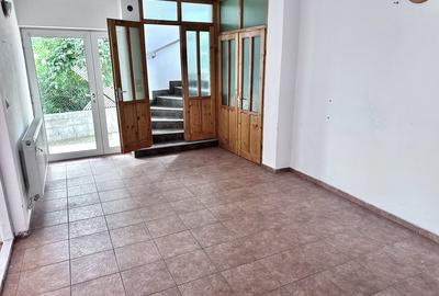 CASA DE INCHIRIAT I 4 CAMERE I 2 BAI I BUCATARIE I CETATE I NEMOBILATA - 11