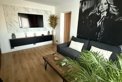 Apartament cu 2 camere semidecomandat, mobilat în Băneasa