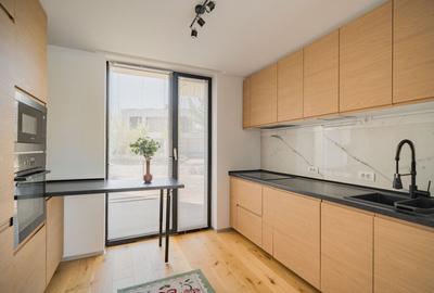 Vila cu 4 camere mobilata complet in Amber Forest - 16