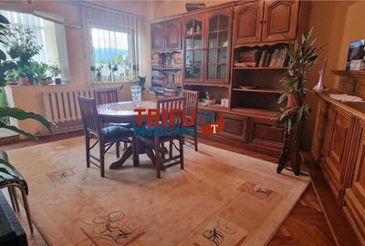 Apartament cu 4 camere decomandat, mobilat în Ampoi 1