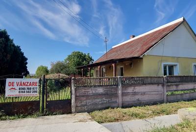Casa cu teren 37 arii Apateu 45000 Euro - 12