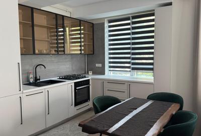 Apartament cu 3 camere decomandat, mobilat în Central