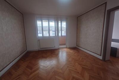 Apartament 3 camere renovat - 2