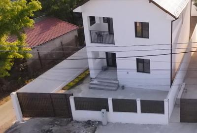Direct proprietar vând vilă  P+1 în Lumina - 1