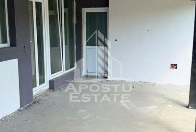 Jumatate de duplex nou cu 4 camere,Parta - 36