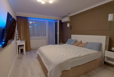 Apartament cu 3 camere semidecomandat în Titan