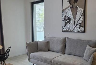 Apartament cu 2 camere decomandat, mobilat în Titan