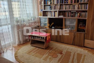 Apartament cu 2 camere decomandat, mobilat în Cugir