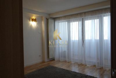 Apartament de inchiriat cu 3 camere- Bd. Decebal - 6