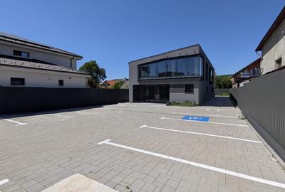 Spațiu comercial, 162 mp în Florești