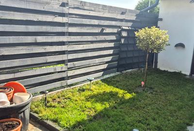 Casa 5 camere, 3 bai, 3 locuri de parcare, teren 302 mp, Tunari, vedere la lac - 2