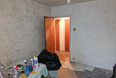 Dr.Taberei-semistradal-2/4-sdec,balcon,necesita renovare,liber,intabulare,89900€ - 3