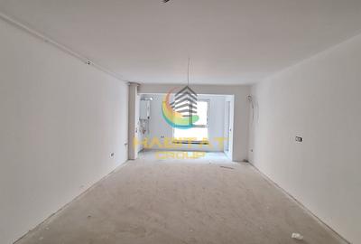 Apartament cu 3 camere semidecomandat în Brâncoveanu
