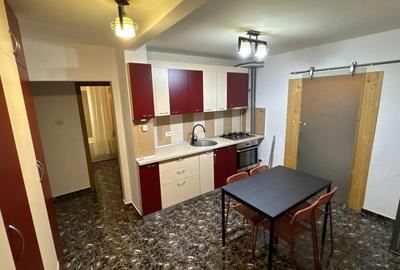 Apartament cu 2 camere decomandat, mobilat în Soarelui