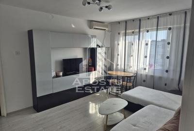 Apartament cu 3 camere semidecomandat, mobilat în Cetății
