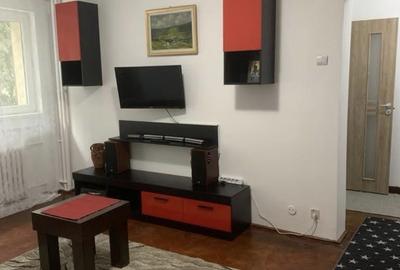 Apartament cu 2 camere semidecomandat, mobilat în Bucureștii Noi