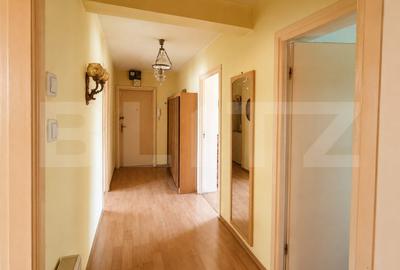 Apartament cu 3 camere decomandat, mobilat în Progresul