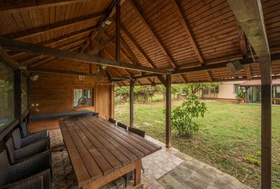 Casă P+1E+M | teren 640 mp | acces direct la pădure | Gruiu – Snagov | 2010 - 10