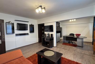 Apartament cu 3 camere semidecomandat, mobilat în Ultracentral