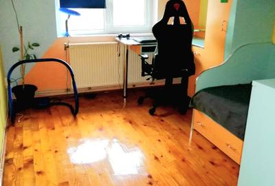 Apartament 3 camere 68mp d-va nord mobilat  73.000eur neg - 2